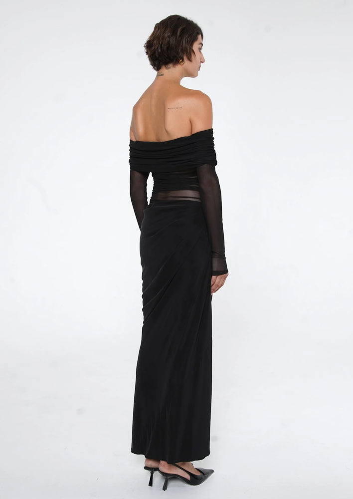 Yasmin Off-Shoulder Maxi Dress in Black